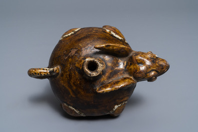 Een kendi in de vorm van een konijn, Sawankhalok, Thailand, 14/15e eeuw