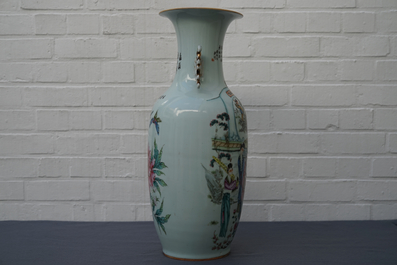 A Chinese famille rose two-sided design vase, 19/20th C.