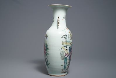 A Chinese famille rose two-sided design vase, 19/20th C.