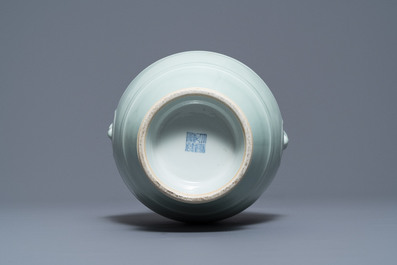 A Chinese monochrome celadon vase, 'hu', Qianlong mark, 19/20th C.