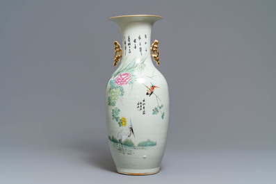 A Chinese famille rose two-sided design vase, 19/20th C.