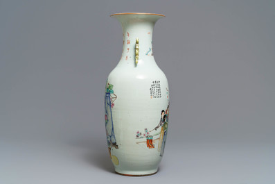 A Chinese famille rose two-sided design vase, 19/20th C.