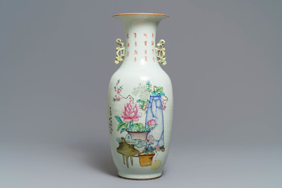 A Chinese famille rose two-sided design vase, 19/20th C.