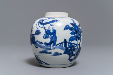 Een Chinese blauw-witte gemberpot met spelende zotjes, Kangxi