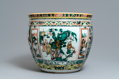 A Chinese famille verte 'immortals' fish bowl, 19th C.