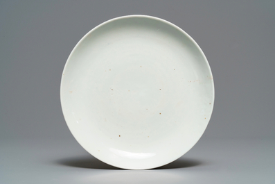 Un grand bol couvert en porcelaine de Chine Bencharong pour le march&eacute; thai, 19&egrave;me