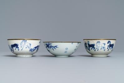 Six coupes et bols en porcelaine de Chine 'Bleu de Hue' pour le Vietnam, 19&egrave;me