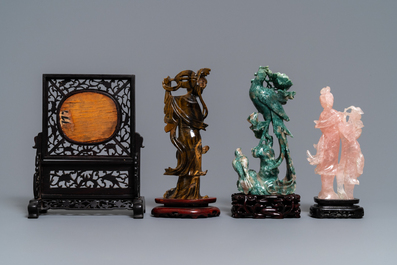 Twelve Chinese hardstone sculptures and a plaque mounted in a wooden table screen, 19/20th C.