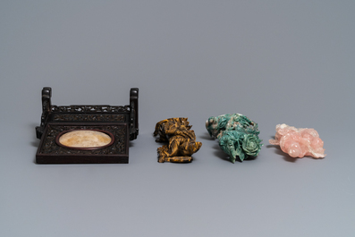 Twelve Chinese hardstone sculptures and a plaque mounted in a wooden table screen, 19/20th C.