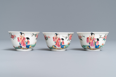 Een Chinese famille rose theepot, zes schotels en drie koppen, Yongzheng/Qianlong