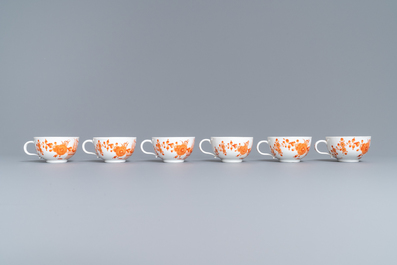 Douze tasses et soucoupes en porcelaine de Meissen, 18/19&egrave;me