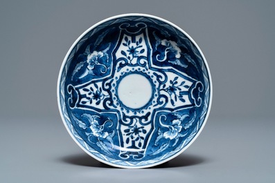 Twelve Chinese blue and white cups and saucers, 19th C.