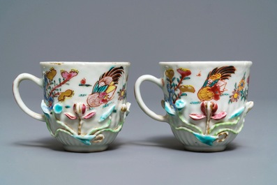 Une collection de tasses et soucoupes en porcelaine de Chine, Yongzheng/Qianlong