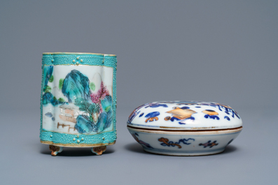 A Chinese doucai seal paste box and a famille rose brush pot, Qianlong marks, 19th C.