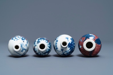 Four Chinese blue, white and underglaze red snuff bottles, 19/20th C.