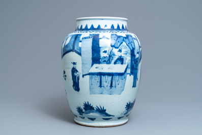 Een grote Chinese blauw-witte vaas met figuratief decor, Transitie periode