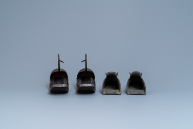 Five pairs of Chinese and Japanese stirrups, 18/19th C.