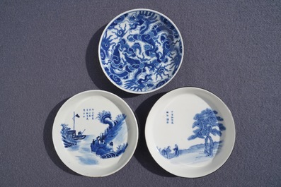 Trois coupes en porcelaine de Chine 'Bleu de Hue' pour le Vietnam, 19&egrave;me