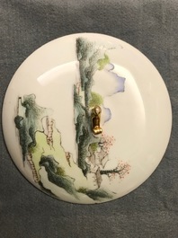 Une bo&icirc;te couverte et un r&eacute;chaud en porcelaine de Chine qianjiang cai, 19/20&egrave;me