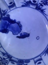 Een Chinese blauw-witte kraakporseleinen kraaienkom, Wanli