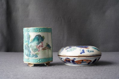 A Chinese doucai seal paste box and a famille rose brush pot, Qianlong marks, 19th C.