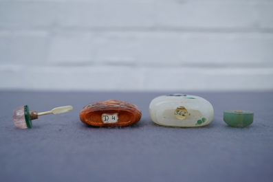 Two Chinese hardstone-embellished white jade and carved amber snuff bottles,18/19th C.