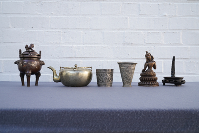 A varied collection of Chinese and Asian metalware, incl. paktong, silver and gilt bronze, 17th C. and later