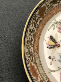 Une tasse et soucoupe en porcelaine de Chine famille rose &agrave; d&eacute;cor d'insectes, Yongzheng