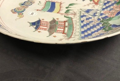 Un plat en porcelaine de Chine famille verte, Kangxi