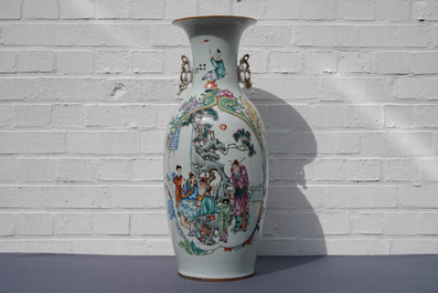 A fine Chinese famille rose two-sided design vase, 19/20th C.