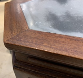 A Chinese wooden stand with marble top, 19/20th C.