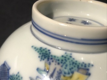 Un bol en porcelaine de Chine doucai, marque de Kangxi, 19/20&egrave;me