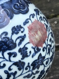 A Chinese blue, white and underglaze red yuhuchunping vase, Qianlong