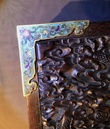 Een Chinees rechthoekig zitan houten kist met cloisonn&eacute; monturen en vergulde bronzen handgrepen, Qing