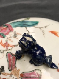 Quatre pi&egrave;ces en porcelaine de Chine famille rose et grisaille, 19/20&egrave;me