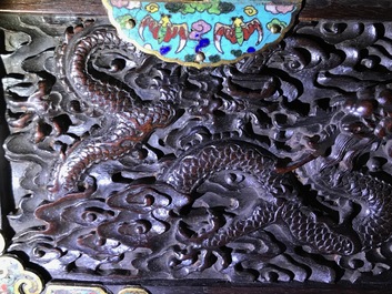 Een Chinees rechthoekig zitan houten kist met cloisonn&eacute; monturen en vergulde bronzen handgrepen, Qing