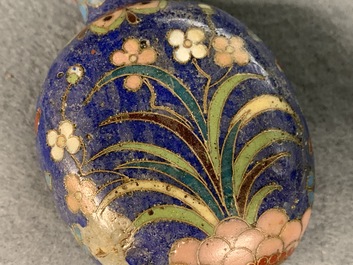 Dix tabati&egrave;res en &eacute;maux cloisonn&eacute;s, Chine, 19/20&egrave;me