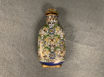 Ten Chinese cloisonn&eacute; snuff bottles, 19/20th C.