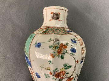 Un vase couvert en porcelaine de Chine famille verte, Kangxi