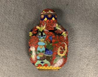 Dix tabati&egrave;res en &eacute;maux cloisonn&eacute;s, Chine, 19/20&egrave;me