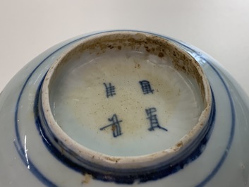 Een collectie divers Chinees blauw-wit porselein, Ming