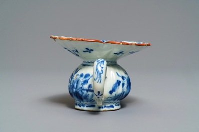 A Dutch Delft blue and white heart-shaped spittoon, 18th C.