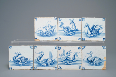 39 carreaux en fa&iuml;ence de Delft en bleu et blanc &agrave; d&eacute;cor de monstres marins et de navires, Gand, 17&egrave;me