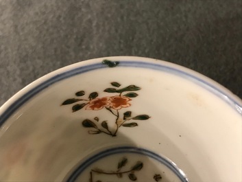 Neuf tasses et soucoupes en porcelaine de Chine famille verte, Kangxi