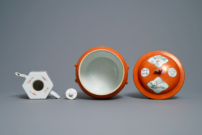 Two Chinese qianjiang cai bowls and a teapot and cover, 19/20th C.