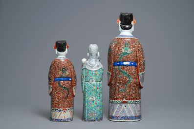 Trois figures des Trois &Eacute;toiles du Bonheur en porcelaine de Chine famille rose, 19/20&egrave;me