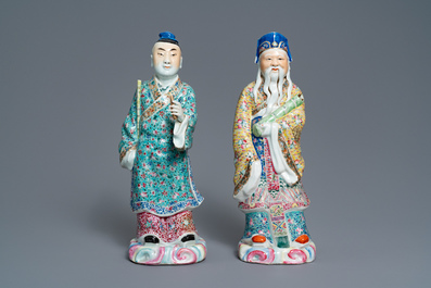 Deux figures d'immortels en porcelaine de Chine famille rose, 19/20&egrave;me