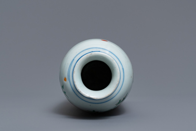 A Chinese wucai rouleau vase, Transitional period