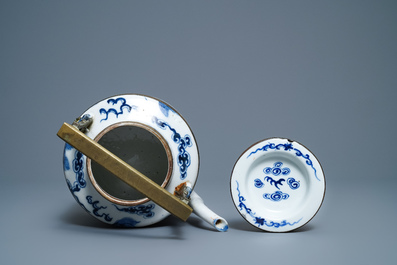 A large Chinese blue and white Vietnamese market 'Bleu de Hue' teapot with qilins, 19th C.