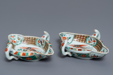 A pair of Chinese famille verte sauce boats with phoenixes, Kangxi